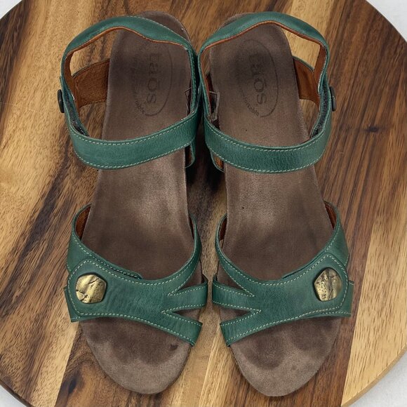 Taos Charade 5574 Womens 9/40 Green Gold Leather Hook & Loop Wedge Sandals - Picture 11 of 13